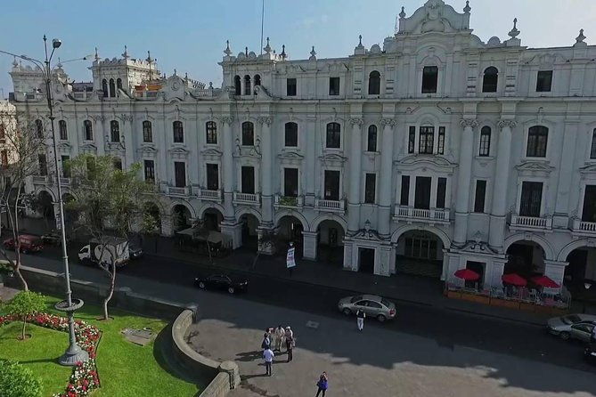 lima-city-tour-and-catacombs-museum-04-hours-private-tour-with-guide-in-lima