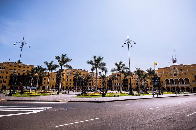 lima-city-tour-and-larco-museum-2