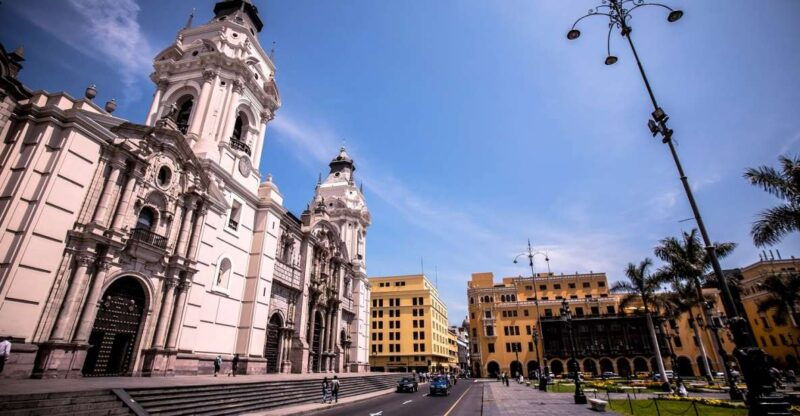 lima-city-tour-and-larco-museum-3