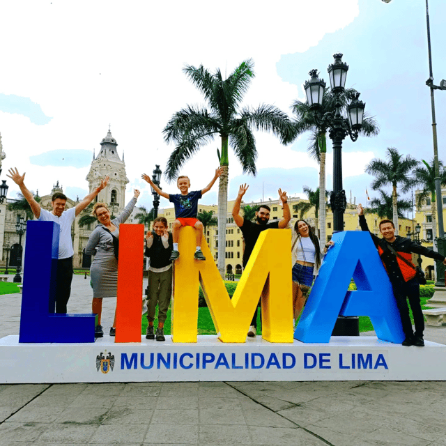 lima-city-walking-tour-catacombs-magic-water-fountains