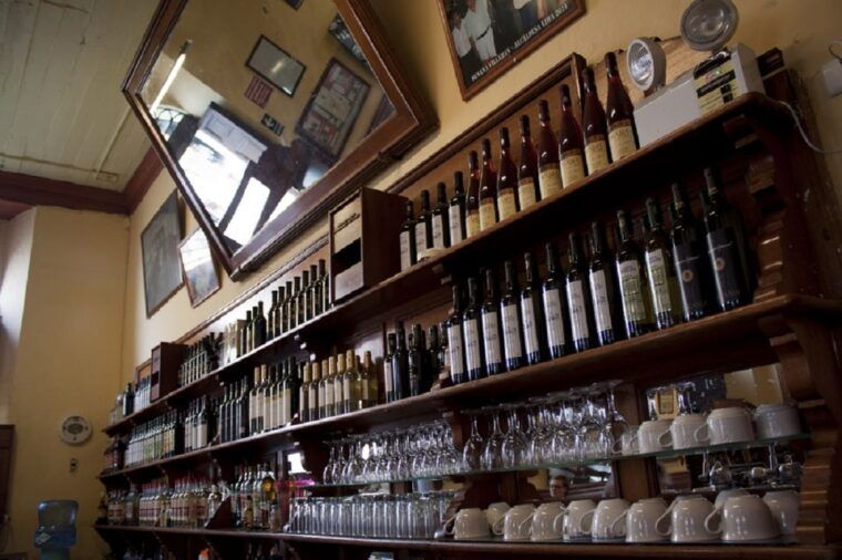lima-classic-local-market-cordano-tavern-and-cathedral
