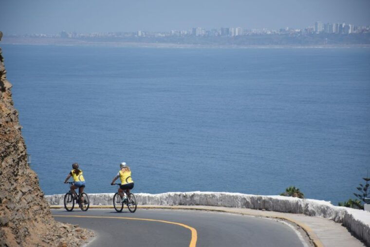 lima-coast-bike-culture-tour-with-a-local