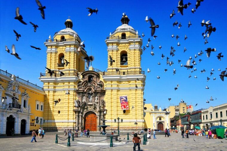 lima-colonial-city-excursion-with-catacombs-museum-visit