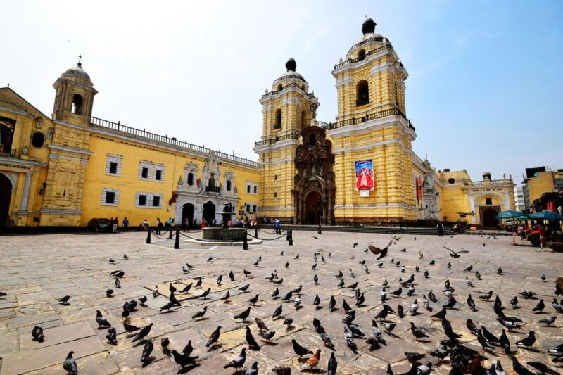 lima-flavors-and-tradition-walking-tour-with-food-tasting