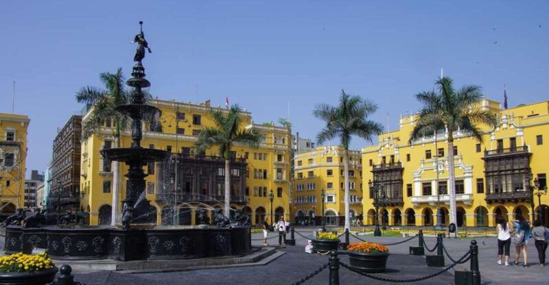 lima-guided-city-excursion-with-catacombs-museum