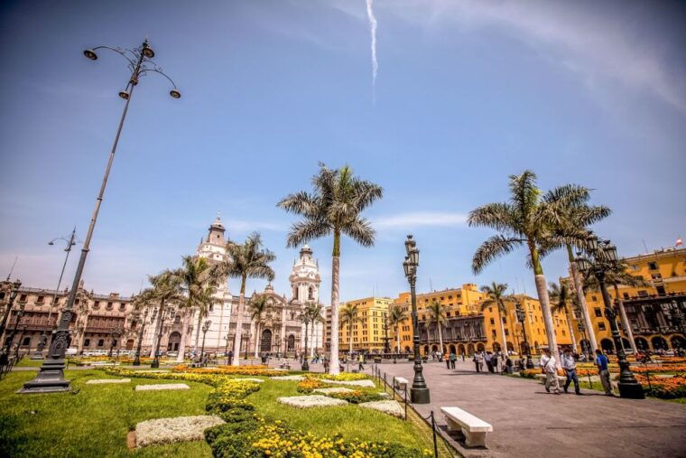 lima-half-day-colonial-lima-and-larco-museum-tour