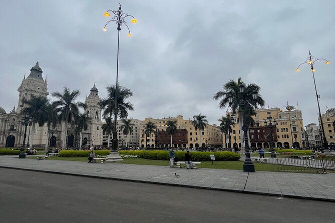 lima-historic-center-tour-cathedral-and-catacombs