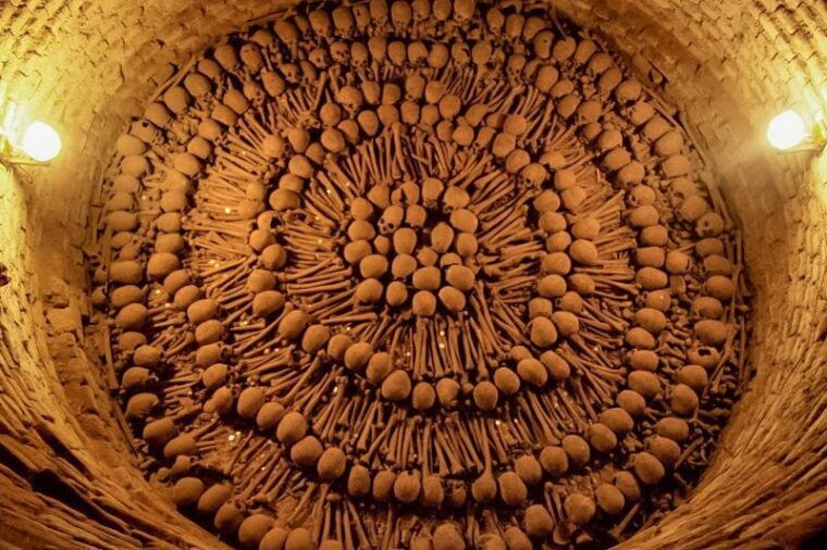 lima-historic-downtown-miraflores-catacombs-private-tour