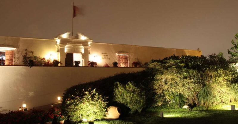 lima-huaca-ruins-and-larco-museum-at-night-with-dinner