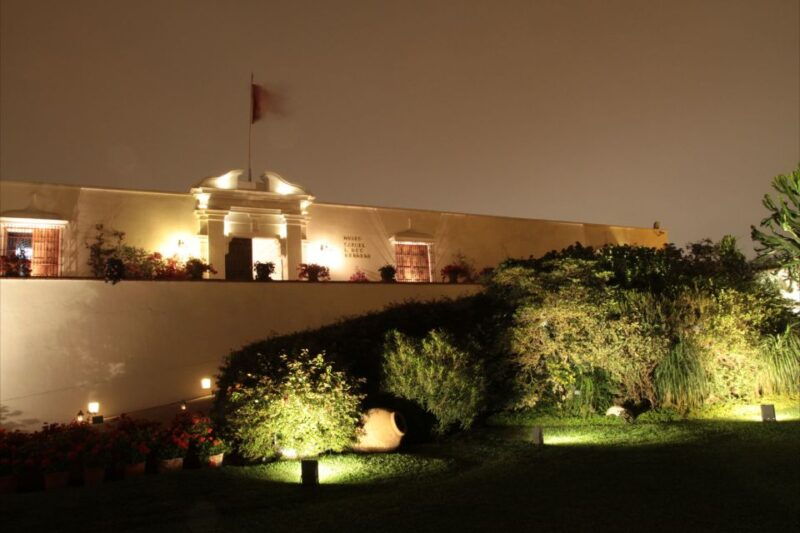 lima-huaca-ruins-and-larco-museum-at-night-with-dinner