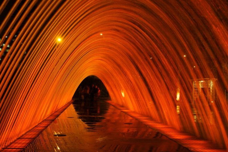 lima-magical-water-circuit-dinner-show