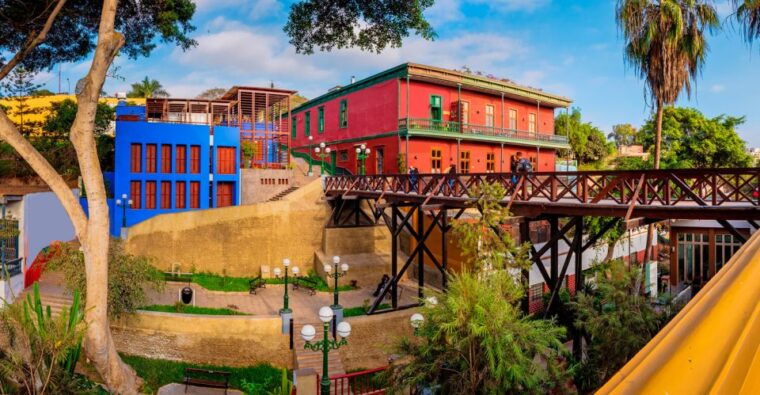 lima-miraflores-barranco-and-san-isidro-tour