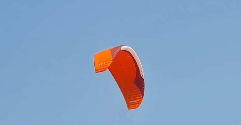 lima-paragliding-flight-over-costa-verde