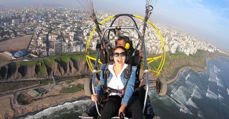 lima-powered-paragliding-flight