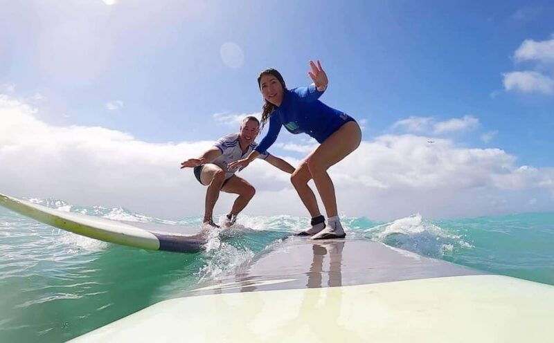lima-surf-class-perfect-wave-for-beginners-and-advanced