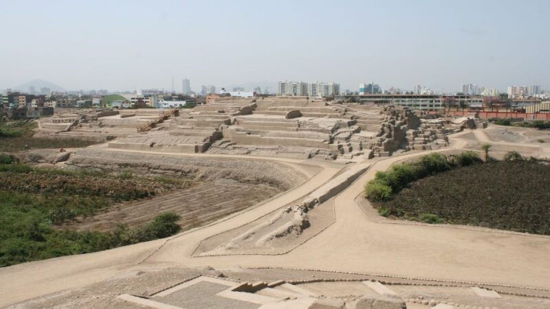 lima-tour-to-huaca-pucllana-and-huaca-mateo-salado
