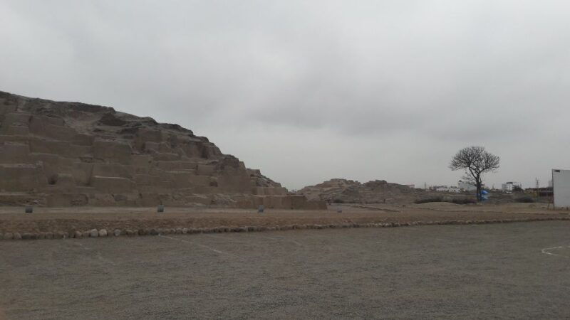 lima-tour-to-huaca-pucllana-and-huaca-mateo-salado