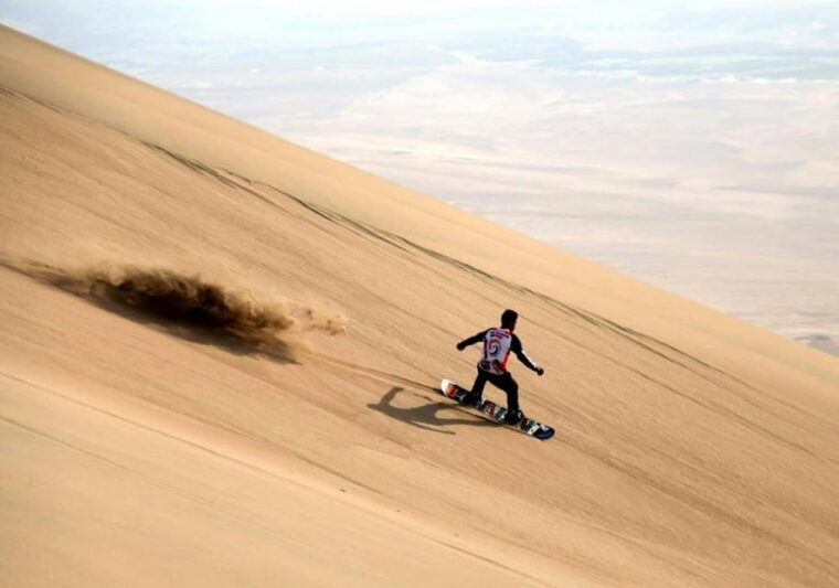 lima-transfer-paracas-huacachina-sandboarding-buggies