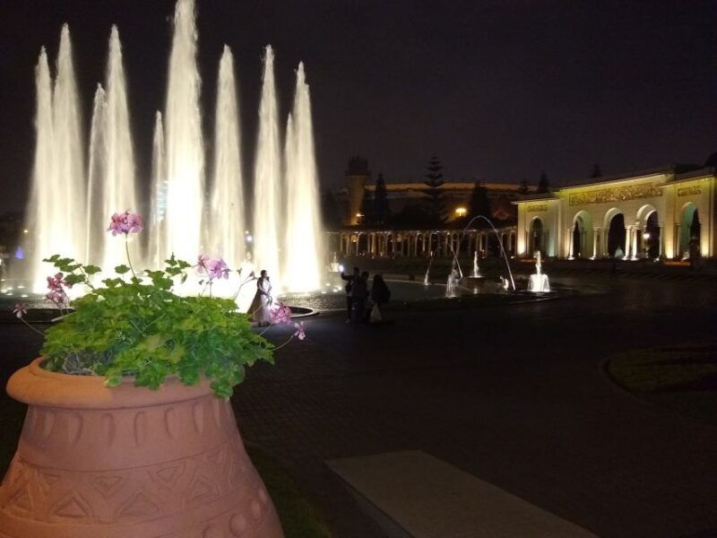 lima-water-magic-circuit-downtown-and-catacombs-night-tour