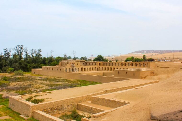limahalf-day-pachacamac-barranco-chorrillos-private-tour