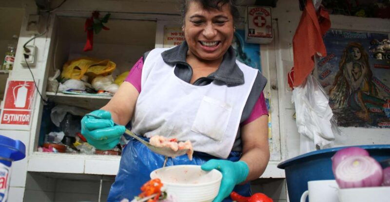 limas-food-tour-through-local-markets-barranco-visit