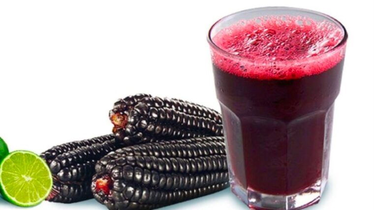 limas-food-tour-through-local-markets-barranco-visit