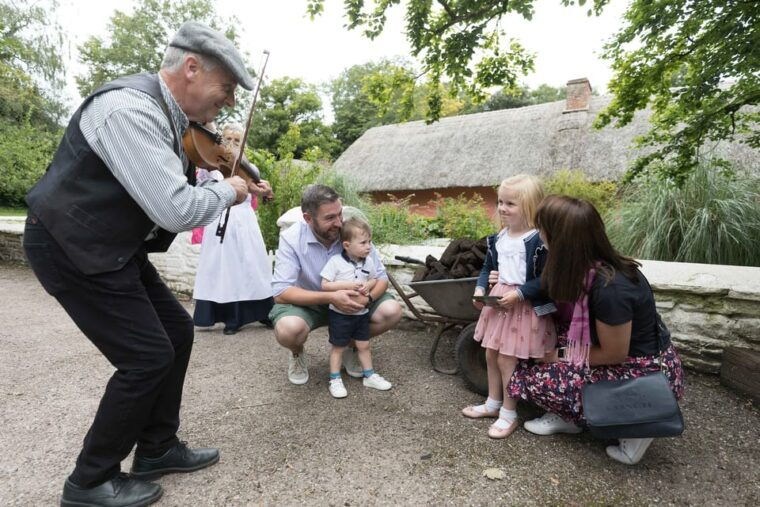 limerick-bunratty-castle-and-folk-park-day-visit