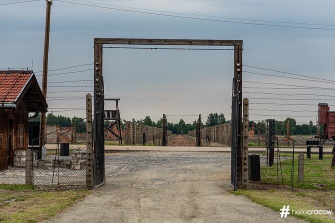 limited-to-15-visitors-auschwitz-birkenau-guided-tour-from-krk