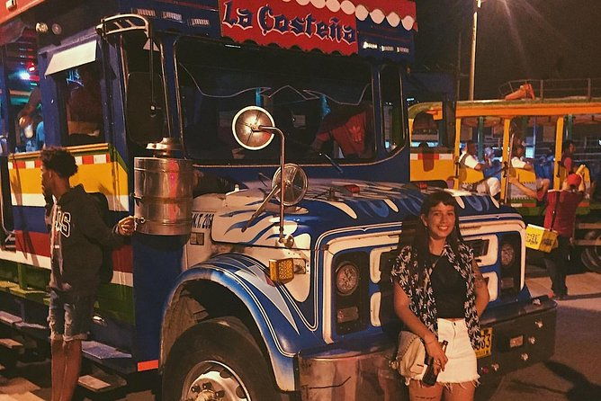 limo-chiva-party-bus-tour-in-cartagena
