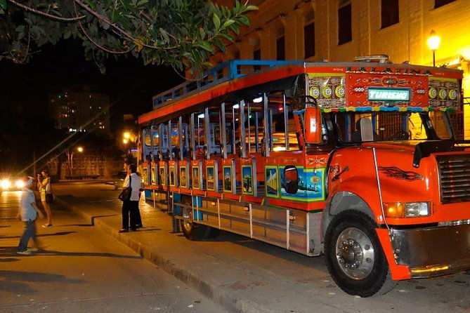 limo-chiva-party-bus-tour-in-cartagena