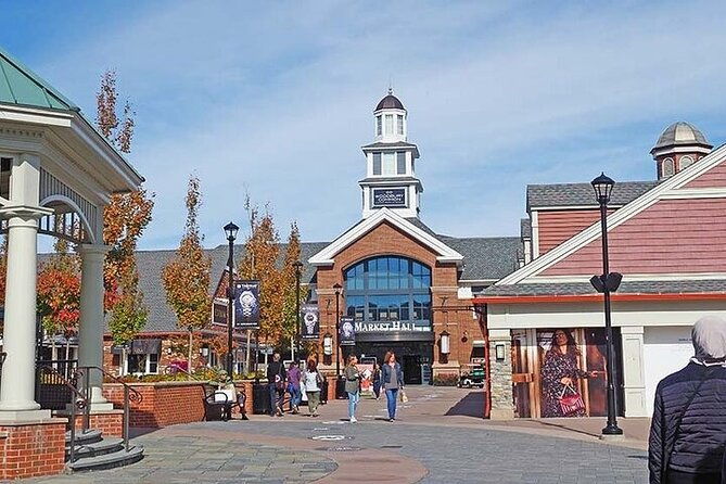 limo-tour-nyc-to-woodbury-common-premium-outlets