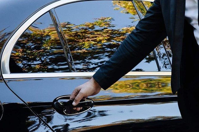 limousine-black-car-service