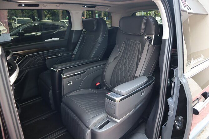 Limousine full day in Bangkok (8 hour) - Why Choose a Limousine Tour Around Bangkok?