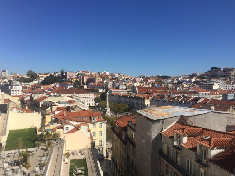 limousine-tour-covering-lisbon-and-cascaissintra