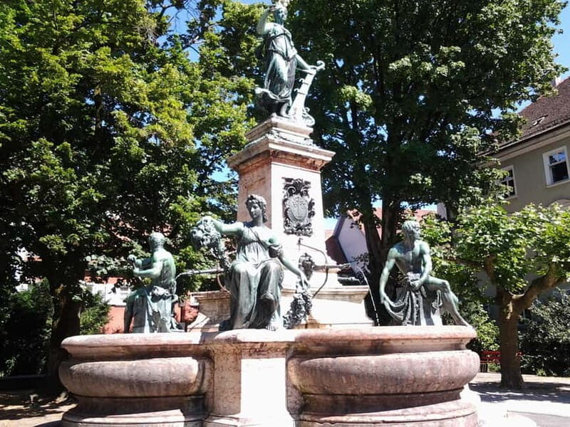 Lindau: Private city tour with wine tasting - A Closer Look at the Lindau Private City Tour with Wine Tasting