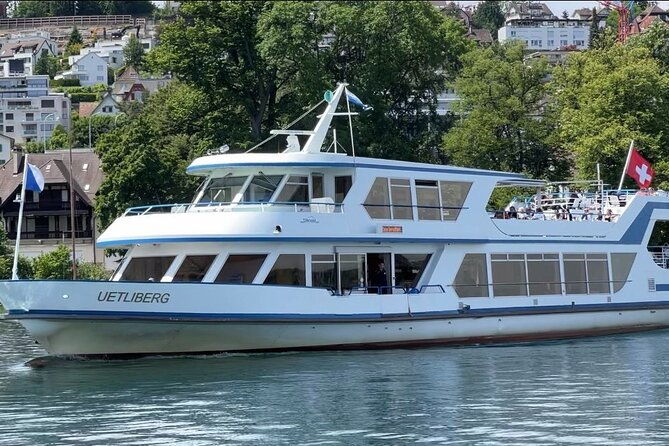 lindt-home-of-chocolate-cruise-on-lake-zurich-and-old-town-walking-tour-2