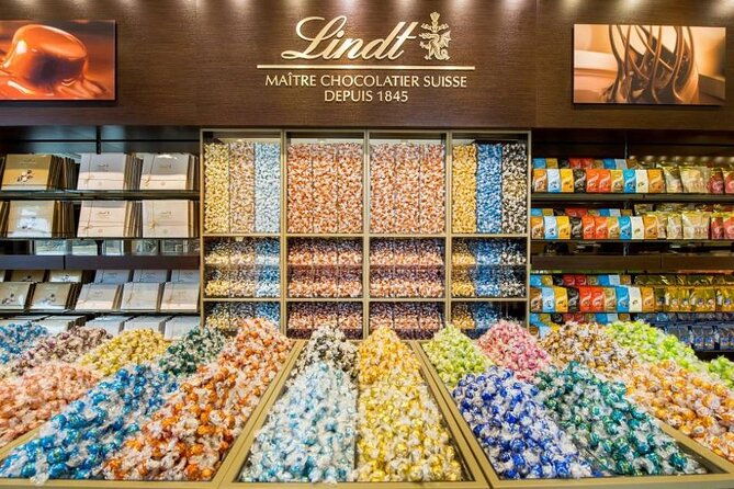 lindt-home-of-chocolate-cruise-on-lake-zurich-and-old-town-walking-tour-2