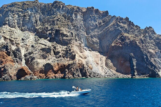 lipari-volcano-sciara-by-day
