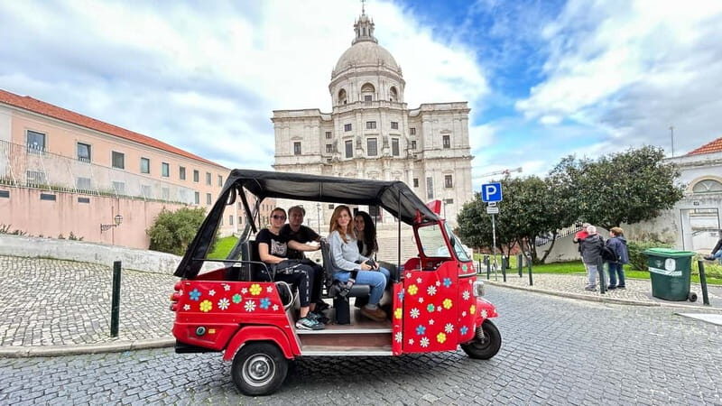 Lisboa: Tuk Tuk ride in Alfama & pick-up you at the hotel. - Exploring Lisbon in a Tuk Tuk: Alfama & More