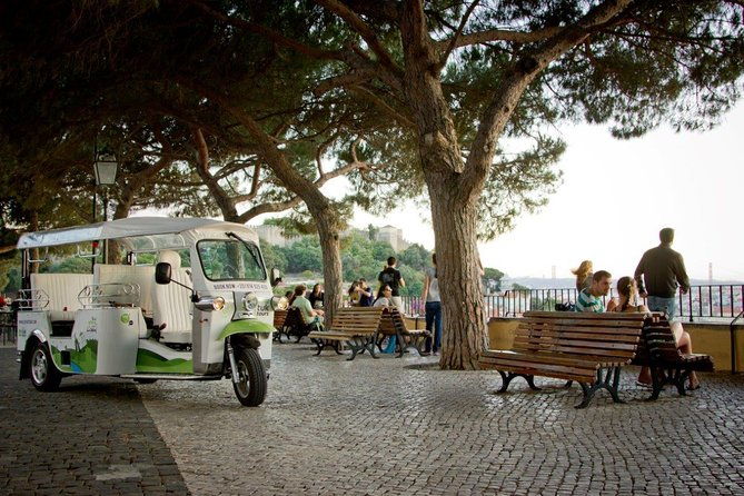 lisbon-1-hour-city-tour-on-a-private-tuk-tuk