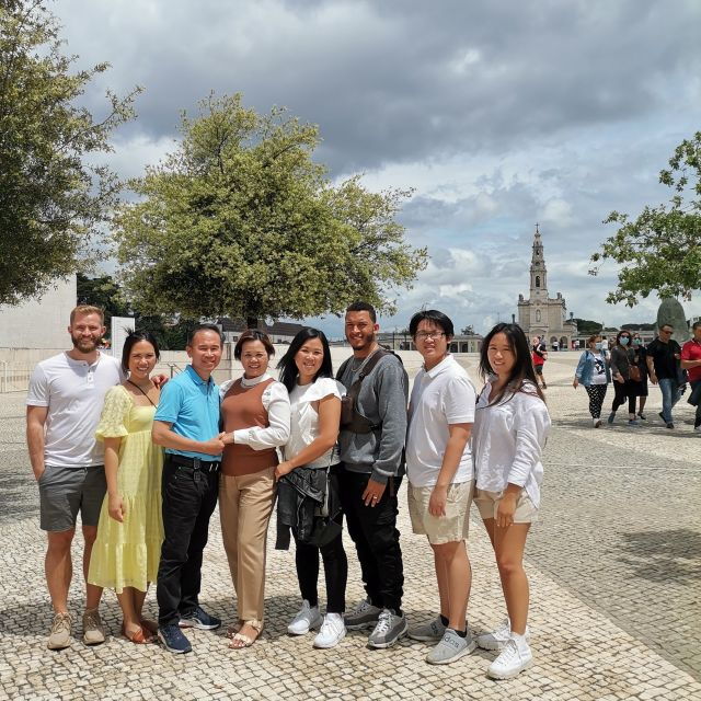 lisbon-1-way-porto-transfer-w-obidos-nazare-fatima-stops