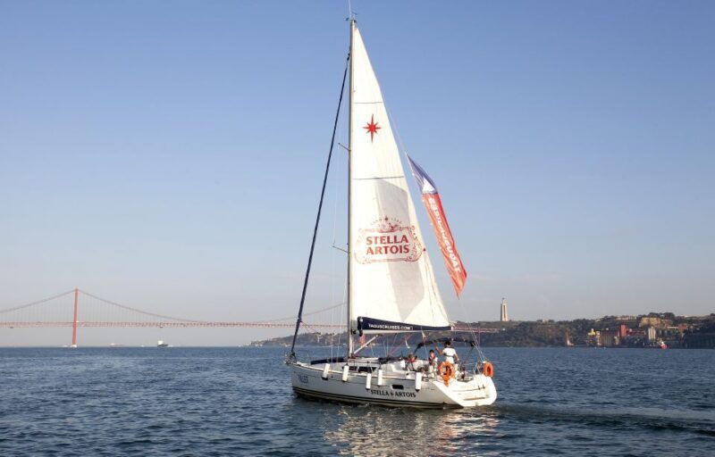lisbon-1h-private-tour-by-sailboat-sail-or-power-catamaran