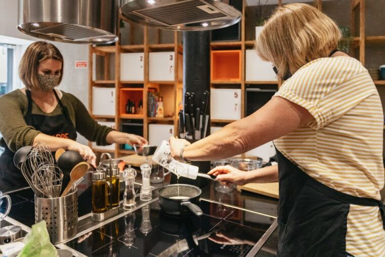 lisbon-2-hour-pastel-de-nata-cooking-class