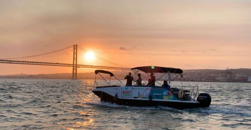 lisbon-2-hour-private-boat-tour-with-6-bottles-of-champagne
