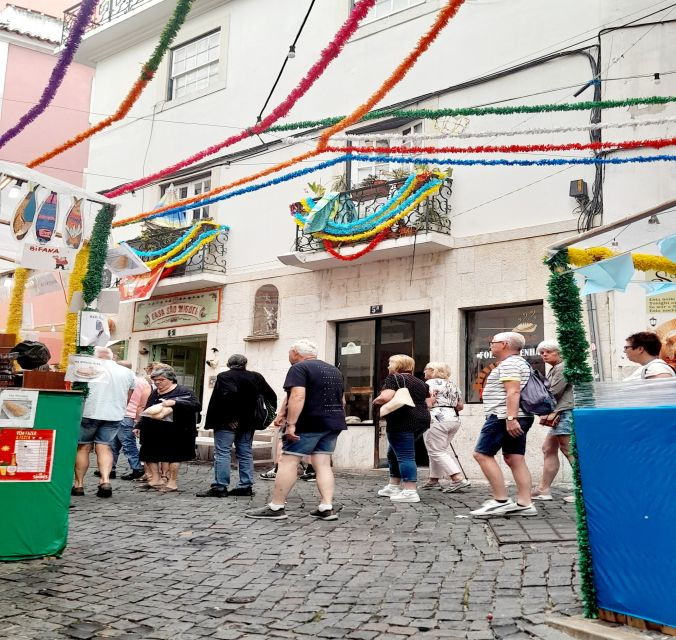 lisbon-2-hours-private-city-highlights-tuk-tuk-tour-for-two