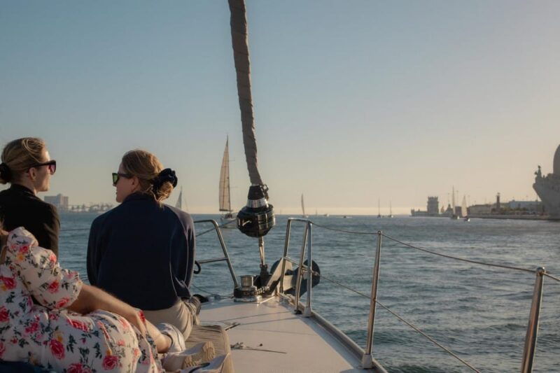 lisbon-2-hours-sailing-day-tour-and-cruise-with-drinks