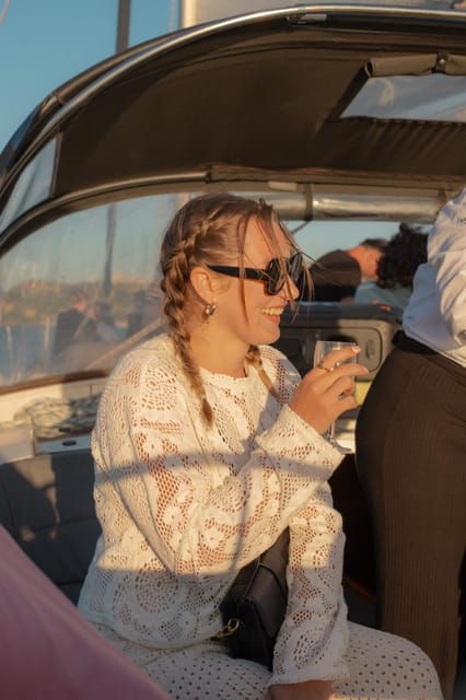 lisbon-2-hours-sailing-day-tour-and-cruise-with-drinks