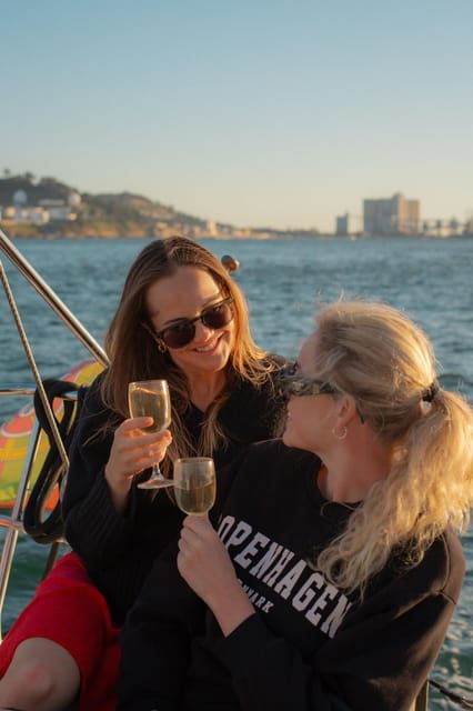 lisbon-2-hours-sailing-day-tour-and-cruise-with-drinks