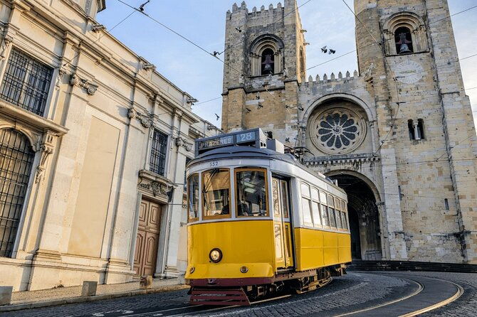 lisbon-24-hours-pass-with-tram-28-riding-ticket