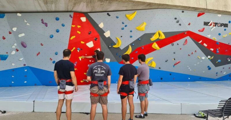 lisbon-25th-of-april-bridge-guided-climbing-experience